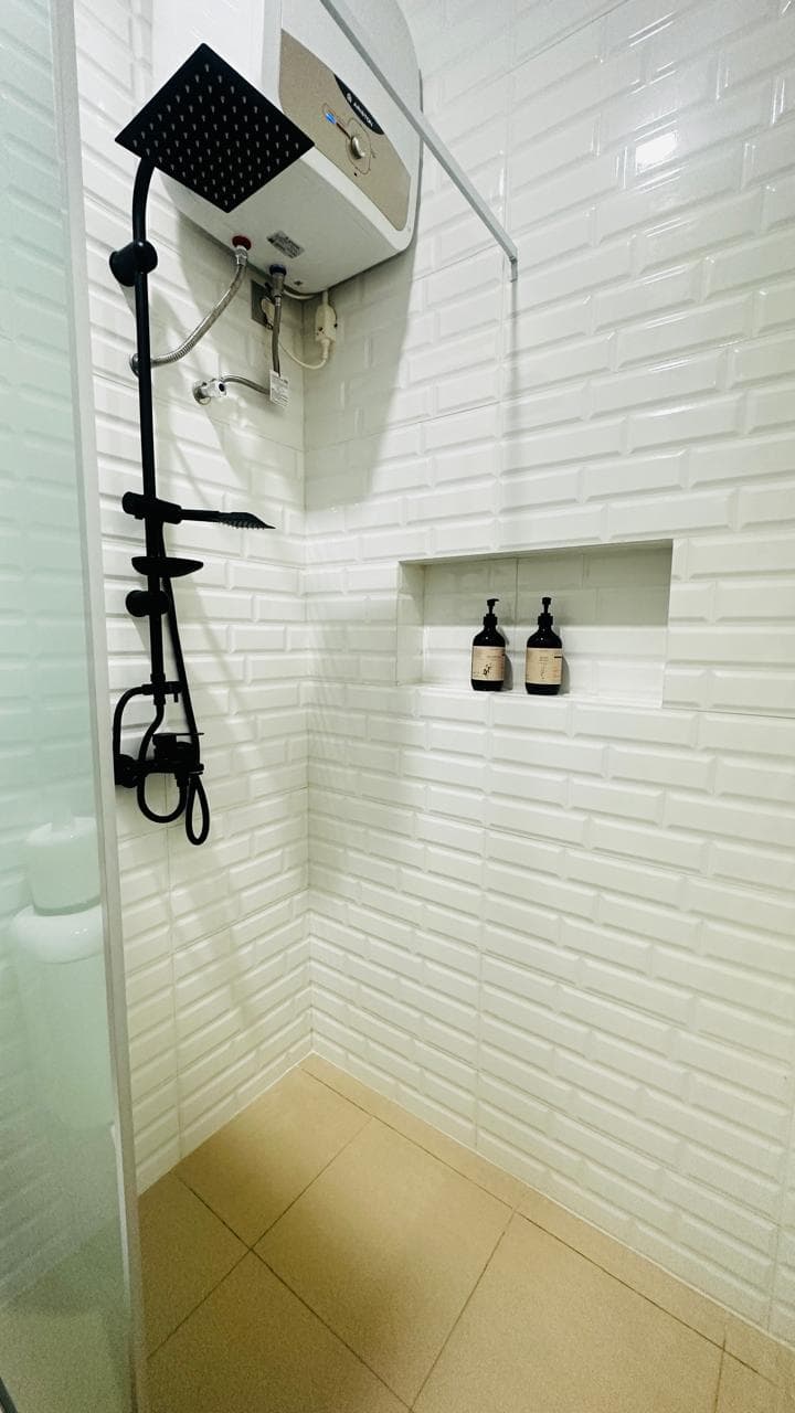 Guest House Bathroom